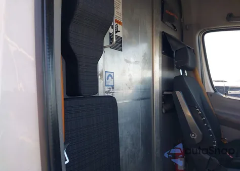 2015 Mercedes-Benz Sprinter 2500 High Roof from USA, damaged, VIN WD3PE8DB1FP123293